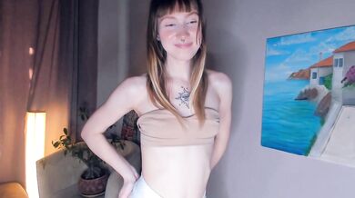 HollisElin - Porn Video [Cam4]: intimate fantasy show, stream archive, lively host