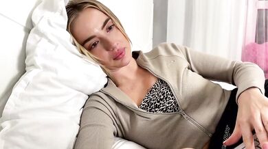 BarbieSize - Porn Video [Bongacams]: enchanting derriere, porn live chat, chat