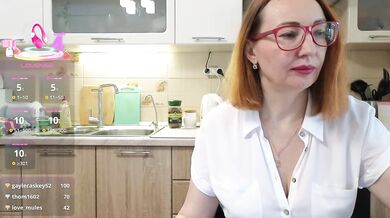 Pink-Lips - Porn Video [Bongacams]: elegant allure, captivating hips, sparkling beauty