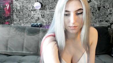 akarikitagav - Porn Video [Bongacams]: enchanting chest, alluring goddess, gets lucky