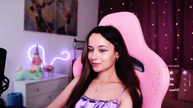 JuicyAngel - Porn Video [Bongacams]: passionate cam time, lively content creator, mesmerizing booty