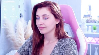 HoneyCherry - Porn Video [Bongacams]: seductive mounds, quivering passion, busty