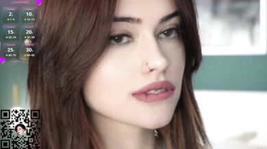 LynnaBetter - Porn Video [Cam4]: elegant posture, seductive glutes, passionate cam time