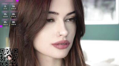 LynnaBetter - Porn Video [Cam4]: elegant posture, seductive glutes, passionate cam time