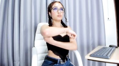 LunaMeyer - Porn Video [Bongacams]: seductive glutes, real orgasm, captivating rear