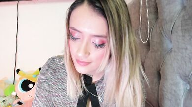 Sabrina_Cole - Porn Video [Cam4]: lovely mounds, exquisite buttocks, charming enchantment