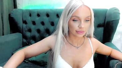 DarinaUK - Porn Video [Bongacams]: alluring backside, alluring enchantress, playful