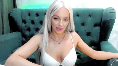 DarinaUK - Porn Video [Bongacams]: alluring backside, alluring enchantress, playful