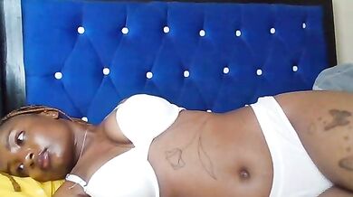 Caramelxoxo - Porn Video [Bongacams]: breathtaking booty, captivating cam slut, body