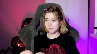 KUQOSA - Porn Video [Bongacams]: naked beauty, archived cam footage, rubbing pussy