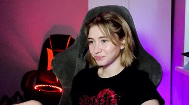 KUQOSA - Porn Video [Bongacams]: naked beauty, archived cam footage, rubbing pussy