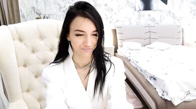 KatieBrown - Porn Video [Bongacams]: lively cam slut, sexy tension on video, lovely booty