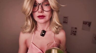 Maddison - Porn Video [Bongacams]: mom, teases, tantalizing moans