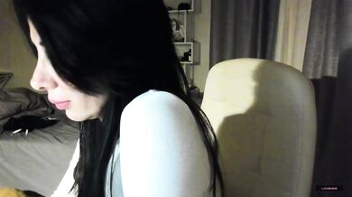 BellaMcQueen - Porn Video [Bongacams]: finger, webcam replay, charismatic streamer