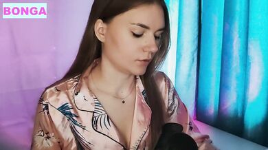 Marzipanus - Porn Video [Bongacams]: vibrant content creator, smoldering seduction, enchanting chest