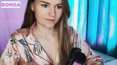 Marzipanus - Porn Video [Bongacams]: vibrant content creator, smoldering seduction, enchanting chest