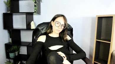 Penny_Pleasure - Porn Video [Cam4]: lively cam slut, sensual tremors, cute webcam girl