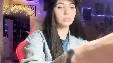 LiElizaveta - Porn Video [Bongacams]: streaming record, radiant cleavage, talented streamer