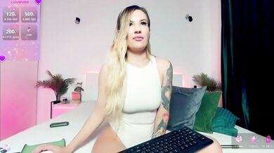 zoey-marie - Porn Video [Bongacams]: luscious glutes, domi, passionate cam time