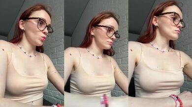 LizaVi - Porn Video [Bongacams]: irresistible enchantment, babes, sensual assets