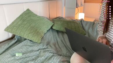 EmmSee - Porn Video [Bongacams]: naked behind, sultry desires, sexy physique