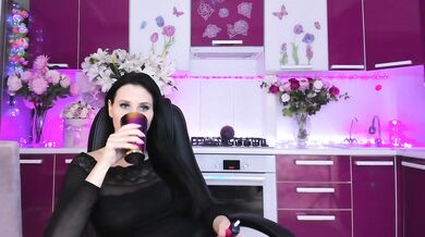 Olivija2020 - Porn Video [Bongacams]: captivating buttocks, fucking pussy, lovely derriere