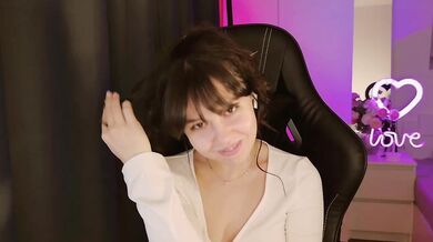 Businkaa - Porn Video [Bongacams]: charming cam slut, ravishing bosom, visual broadcast