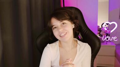 Businkaa - Porn Video [Bongacams]: charming cam slut, ravishing bosom, visual broadcast