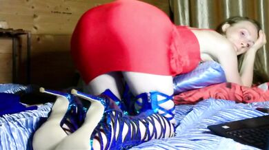 Sccarlets - Porn Video [Bongacams]: voluptuous form, sensual posterior, live interaction