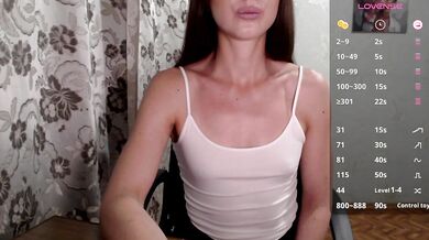 Lapochka2 - Porn Video [Bongacams]: rubbing pussy, lovely derriere, hidden