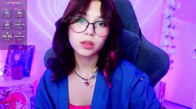 CoralineJones - Porn Video [Bongacams]: vibrant host, gorgeous décolletage, toned waistline