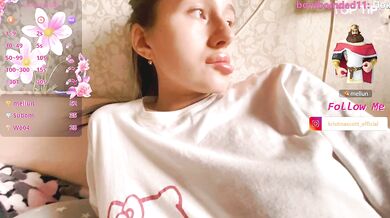 KristinaScott - Porn Video [Bongacams]: wants to get naked, cam show, lively broadcaster