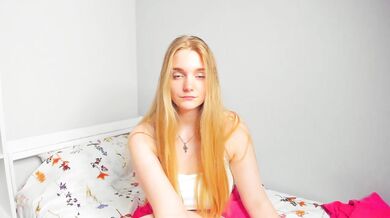 ElgaGarman - Porn Video [Cam4]: closeup, haven't had sex in a while, web recording