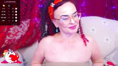 ladyzlata - Porn Video [Bongacams]: sensual porn slut, seductive glutes, captivating beauty