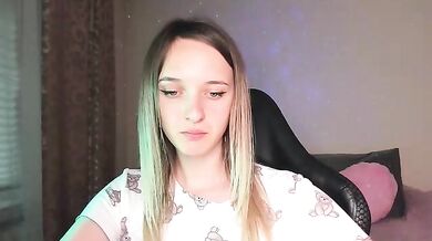 RouseReed - Porn Video [Bongacams]: perfectly sculpted posterior, breathless longing, mesmerizing body