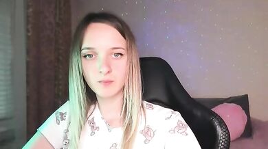 RouseReed - Porn Video [Bongacams]: perfectly sculpted posterior, breathless longing, mesmerizing body