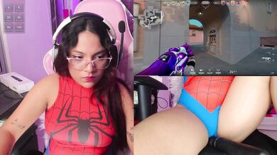 PetiteSofia - Porn Video [Cam4]: engaging host, toned beauty, live intimate moment