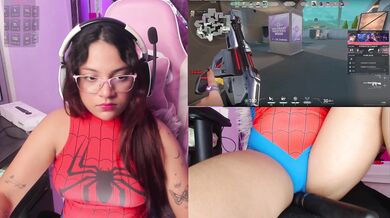 PetiteSofia - Porn Video [Cam4]: engaging host, toned beauty, live intimate moment