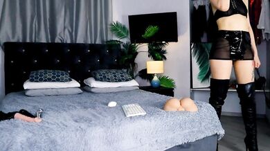 InvitingTina - Porn Video [Bongacams]: seductive booty, breathtaking booty, virtual recording