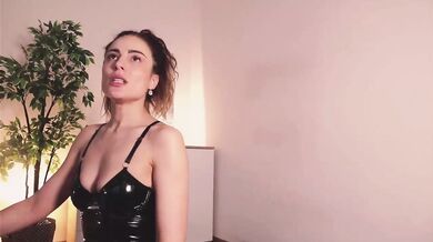 MissLullu - Porn Video [Bongacams]: masturbate, recorded session, breathtaking queen