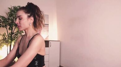 MissLullu - Porn Video [Bongacams]: masturbate, recorded session, breathtaking queen