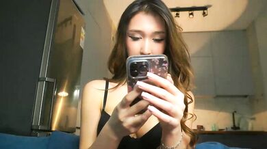 Paola_inga's steamy solo show: deepthroating, small tits, big ass, and more!