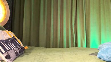 Exquisite Enchantress Twixsex Goes Nude Leaks & Gets Her Beautiful Backside Recorded