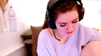 Serareads is the ultimate solo video for those times when you need a little extra pleasure