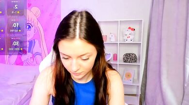 Miavixxenn's mesmerizing seduction will blow your mind with her stunning curves and stunning mind