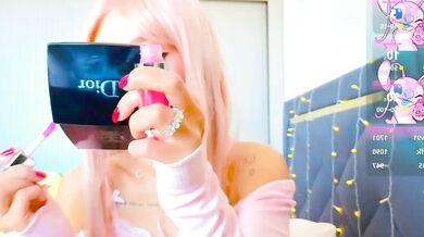 Mia_Tin's public striptease with deepthroat and facial action - Interactive recordable toys!