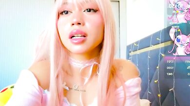 Mia_Tin's public striptease with deepthroat and facial action - Interactive recordable toys!