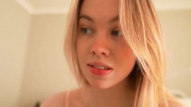 Bibi_it_is gets her amazing curves and seductive booty recorded for your viewing pleasure