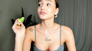 Xxx_Leila - Mesmerizing beauty moans sensually while getting her curves drilled