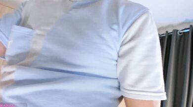 April palmers shows off her tantalizing curves in a hot video